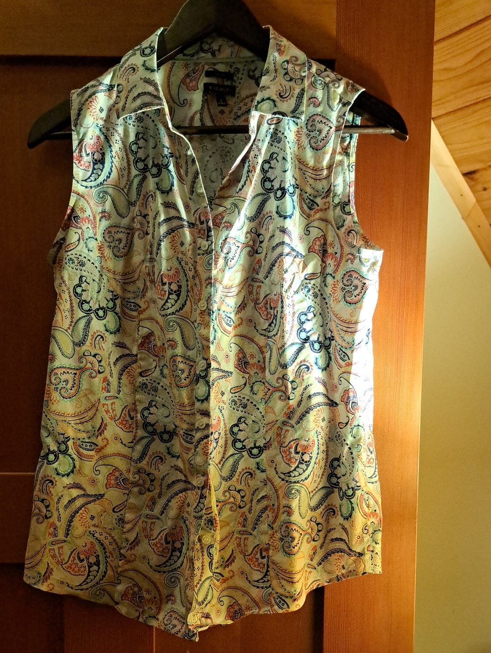 Talbots Mint Paisley Sleeveless Button-Front Blouse